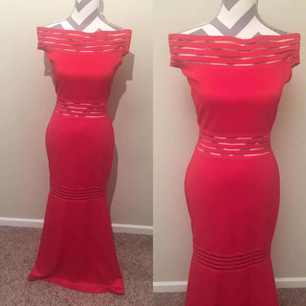 Dress - Picture 2 of 2